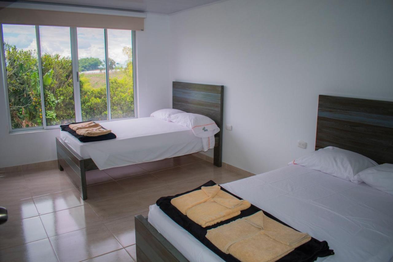 Finca Hotel Heron キンバヤ エクステリア 写真