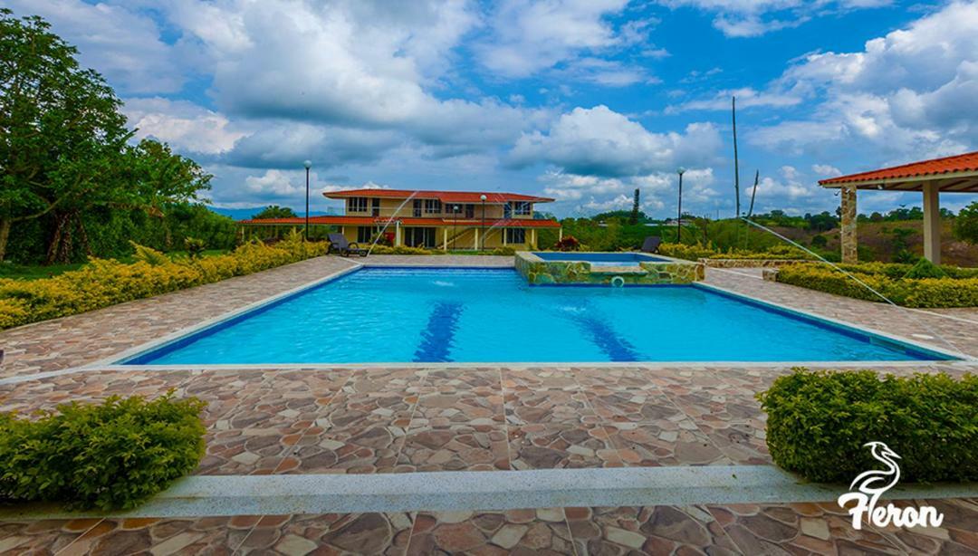 Finca Hotel Heron キンバヤ エクステリア 写真
