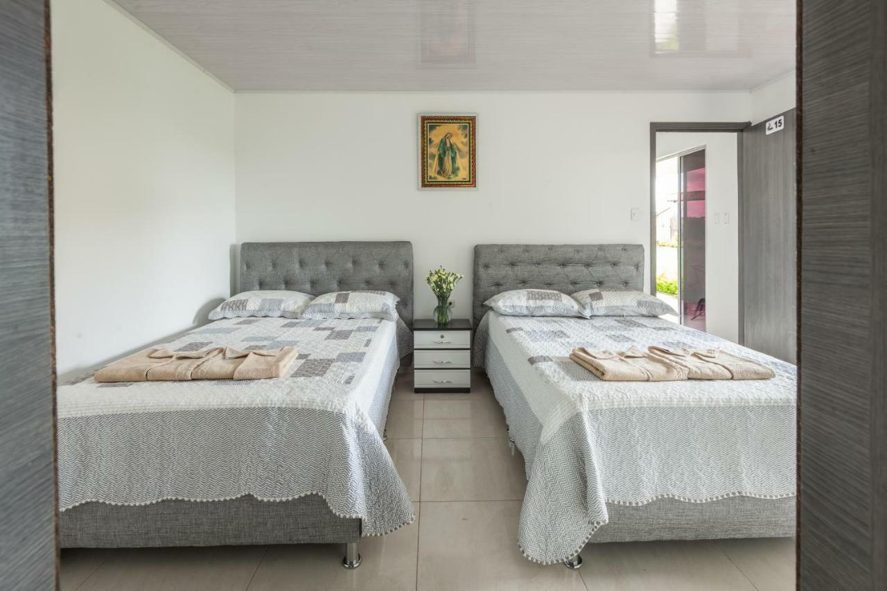 Finca Hotel Heron キンバヤ エクステリア 写真