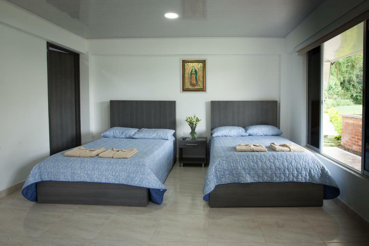Finca Hotel Heron キンバヤ エクステリア 写真