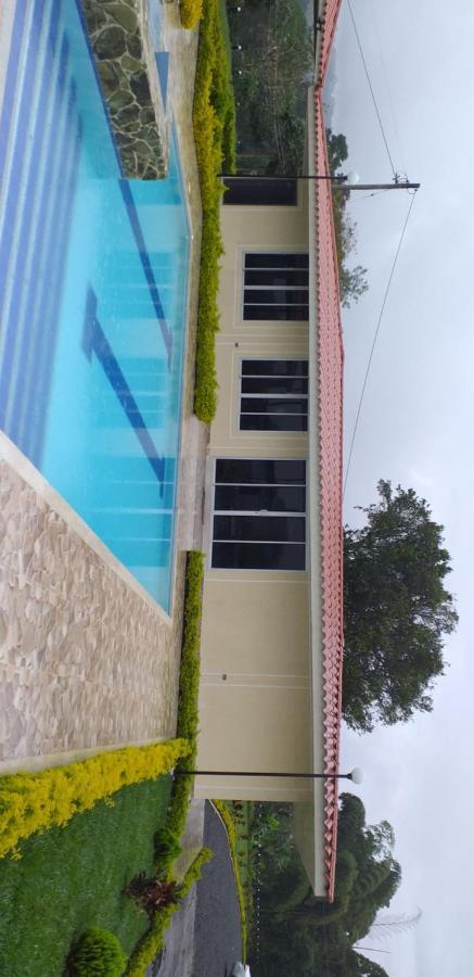 Finca Hotel Heron キンバヤ エクステリア 写真
